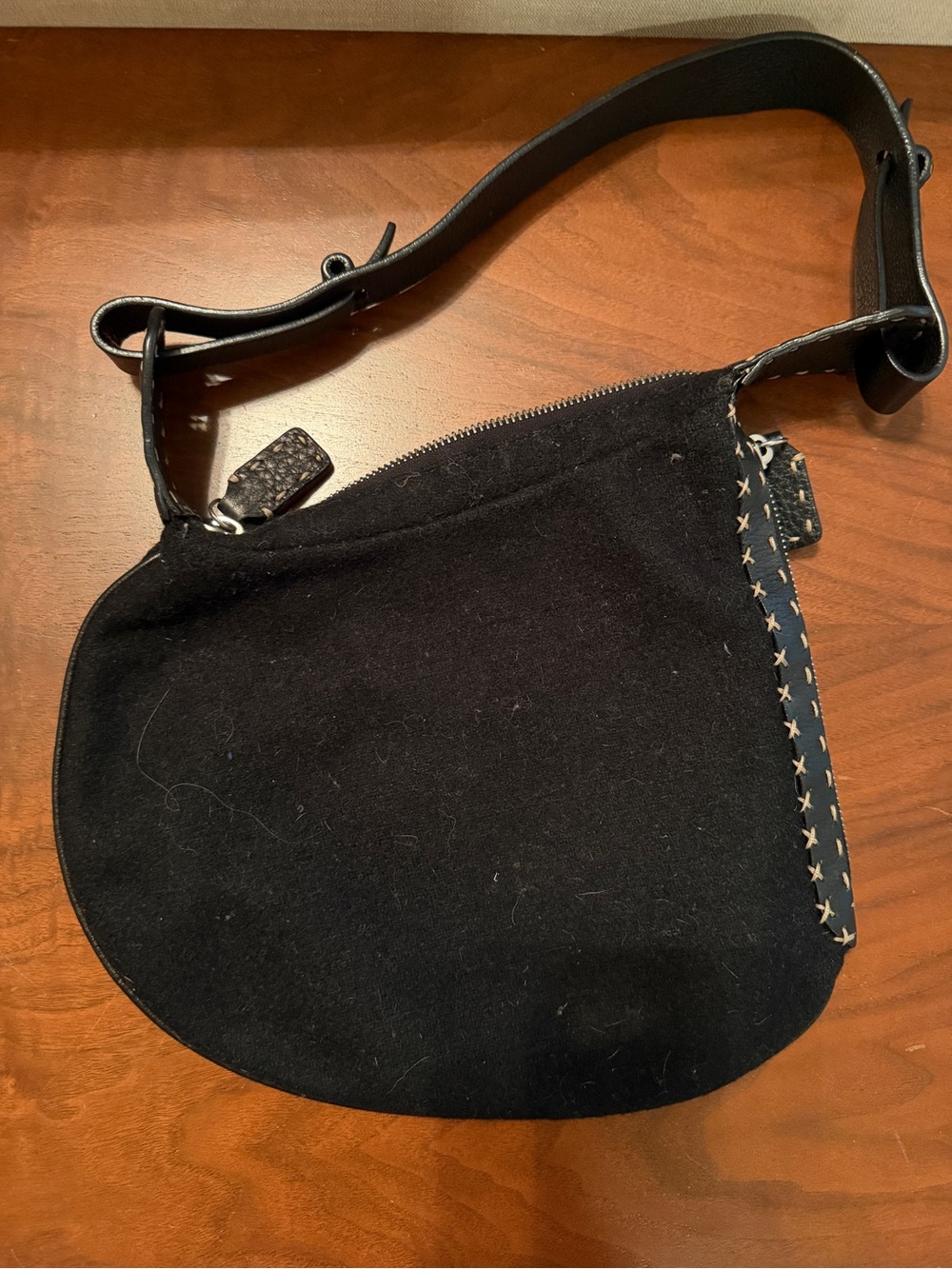 Fendi Selleria Oyster Bag 2003 Rare Embellished Wool Felt & Leather Y2K Bag - Picture 3 of 16